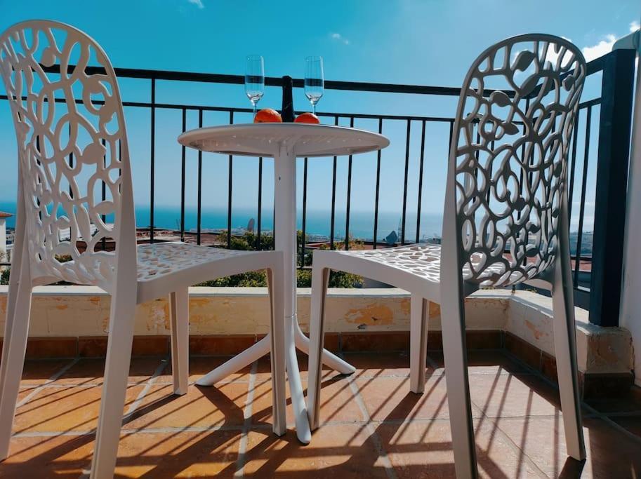 Private Pool 'Villa Vibe Tenerife' Sunset & Ocean View Chayofa Екстер'єр фото